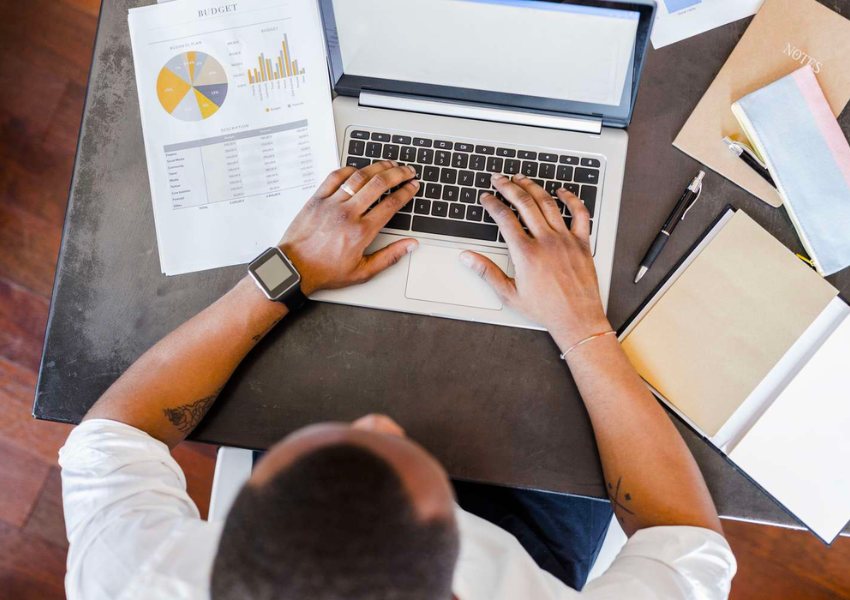 5 Financial Benefits of Selling Your Surplus Fashion Inventory